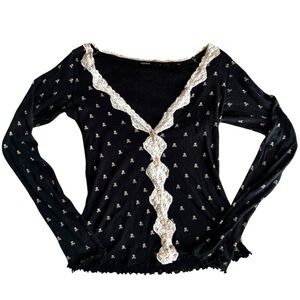 Hysteric Glamour Skull Black and White Lace Trim Button Long Sleeve Top